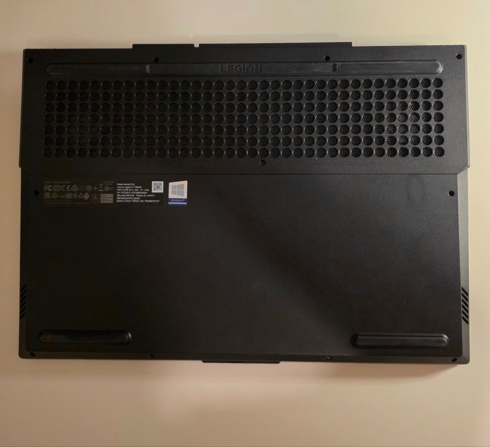 Foto 5 van Lenovo Legion 5 17IMH05 Gaming Laptop - i7-10750H, 16GB RAM