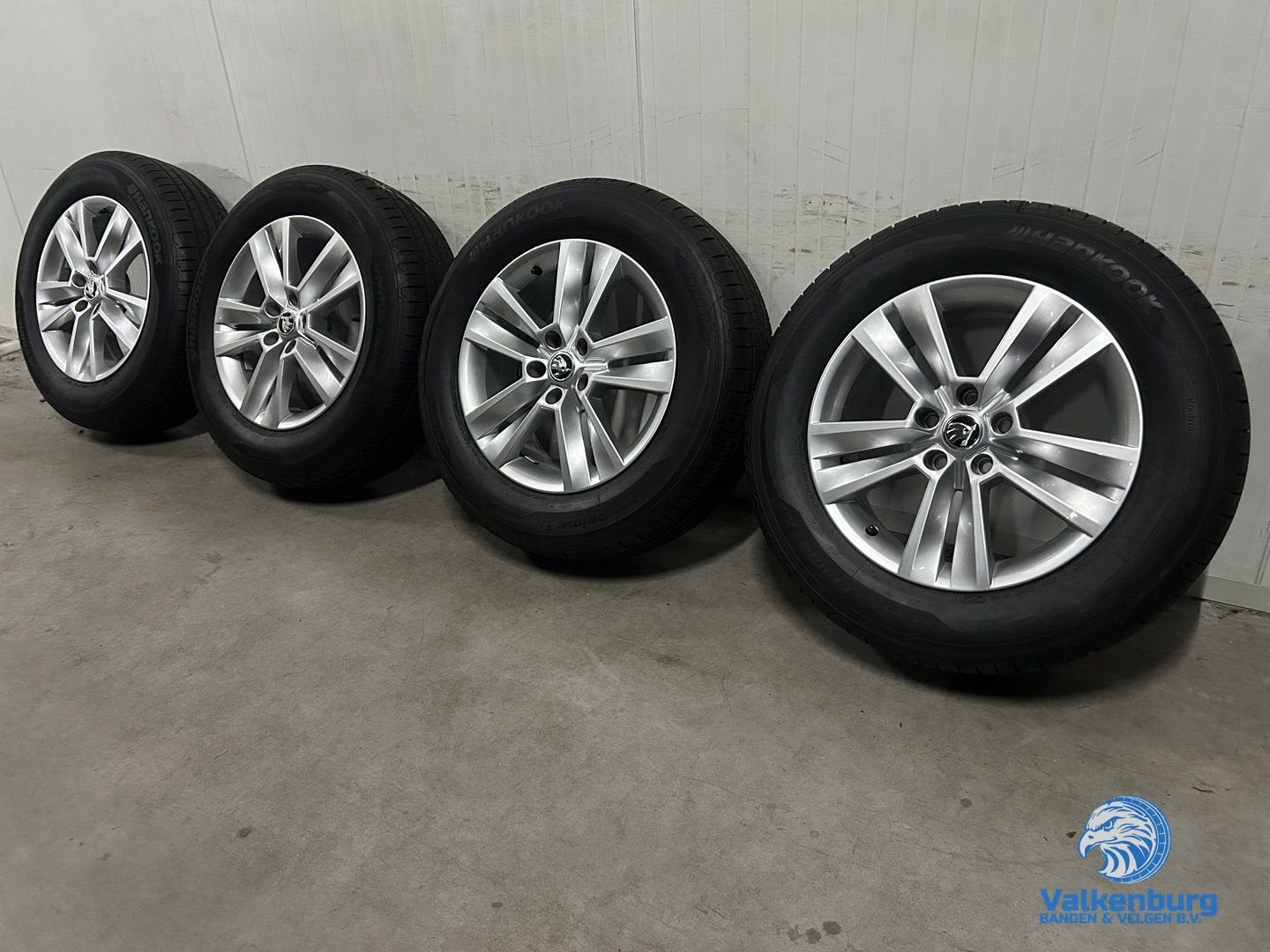 7mm! Originele Skoda Kodiaq 17 inch velgen 5x112 zomerbanden
