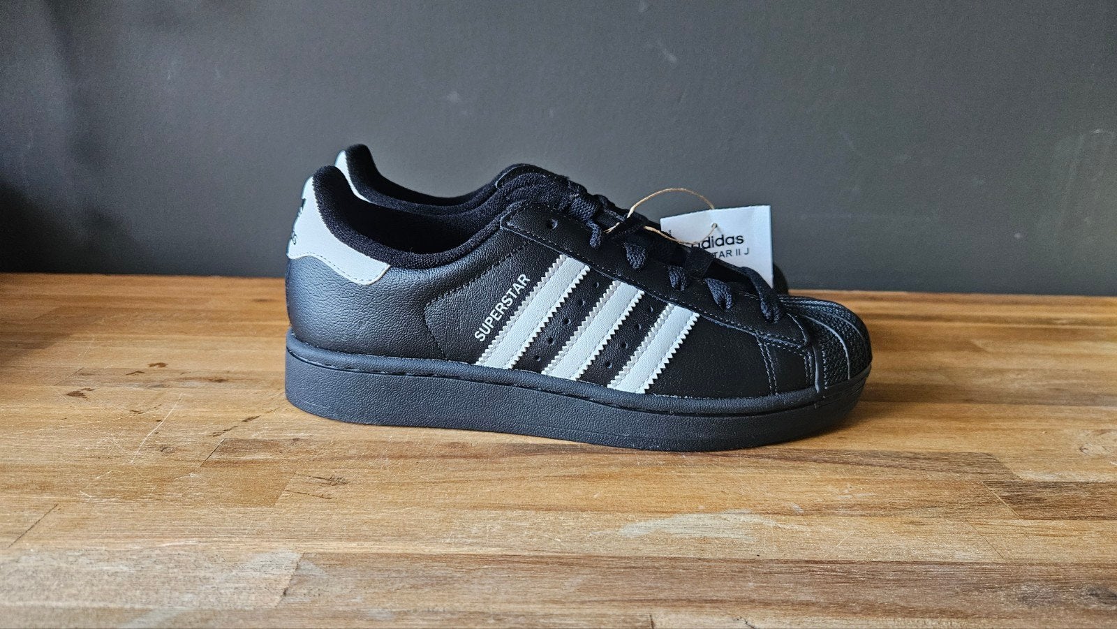 Zwarte Adidas schoenen Superstar Dames Maat 38 Nieuw, Zwart, Nieuw, Sneakers of Gympen, Verzenden