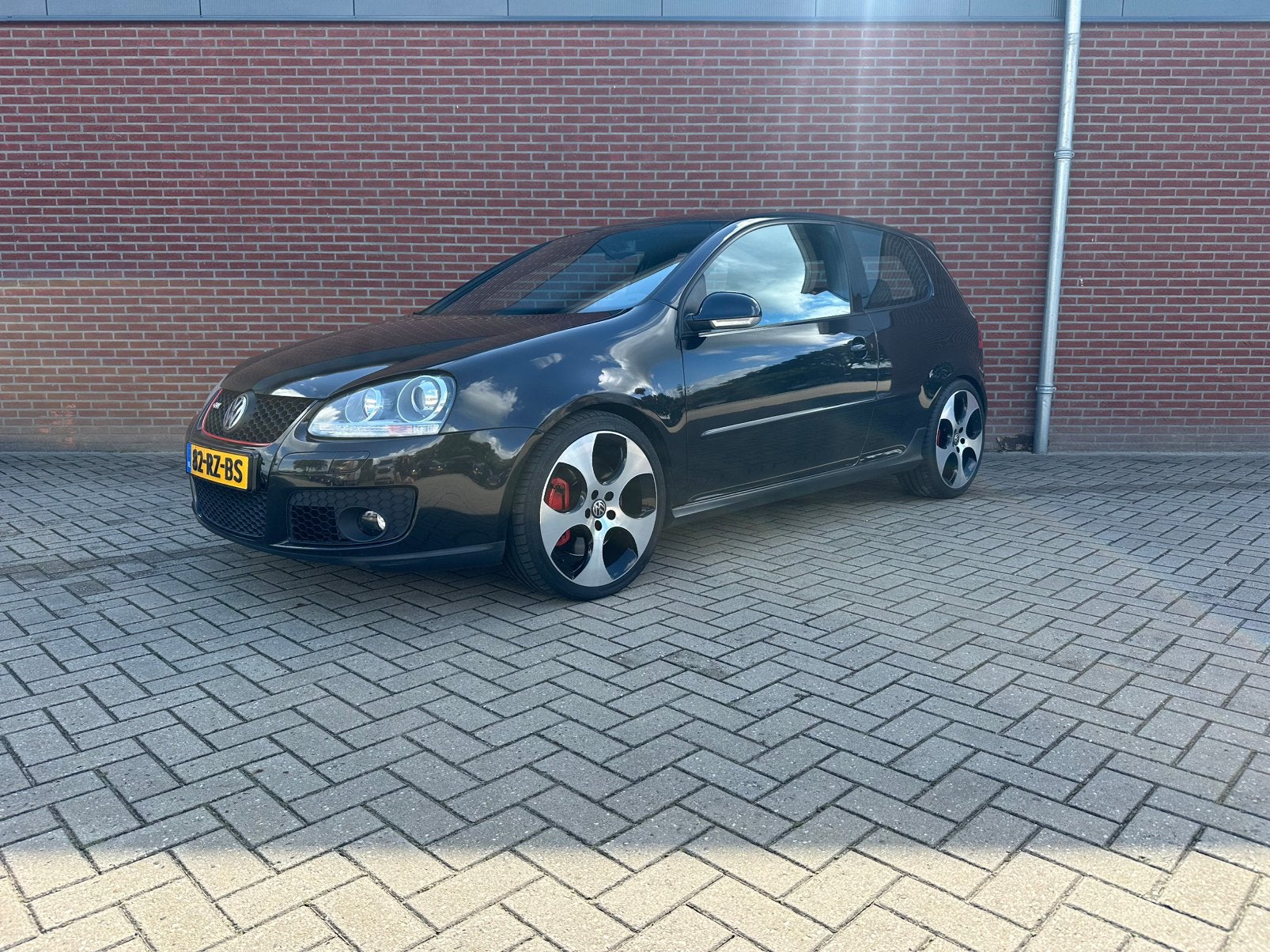 Volkswagen Golf 2.0 GTI 147KW 3D 2005 Zwart, 4 cilinders, Zwart, Origineel Nederlands, Handgeschakeld