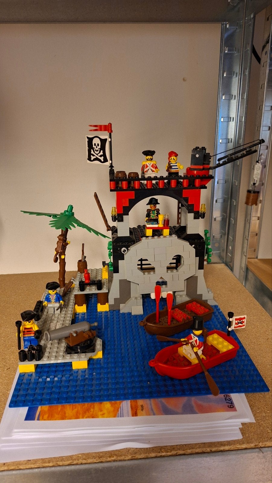 LEGO set Pirates Skull Island (6279), Ophalen of Verzenden, Gebruikt, Complete set, Lego