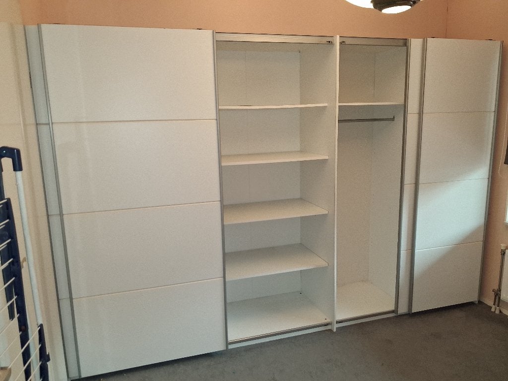Te koop kledingkasten, Kunststof, 200 cm of meer, Ophalen of Verzenden, Zo goed als nieuw