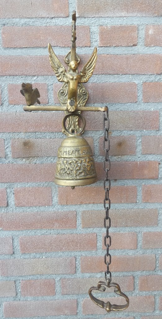 Antieke klooster bel [1996], Ophalen