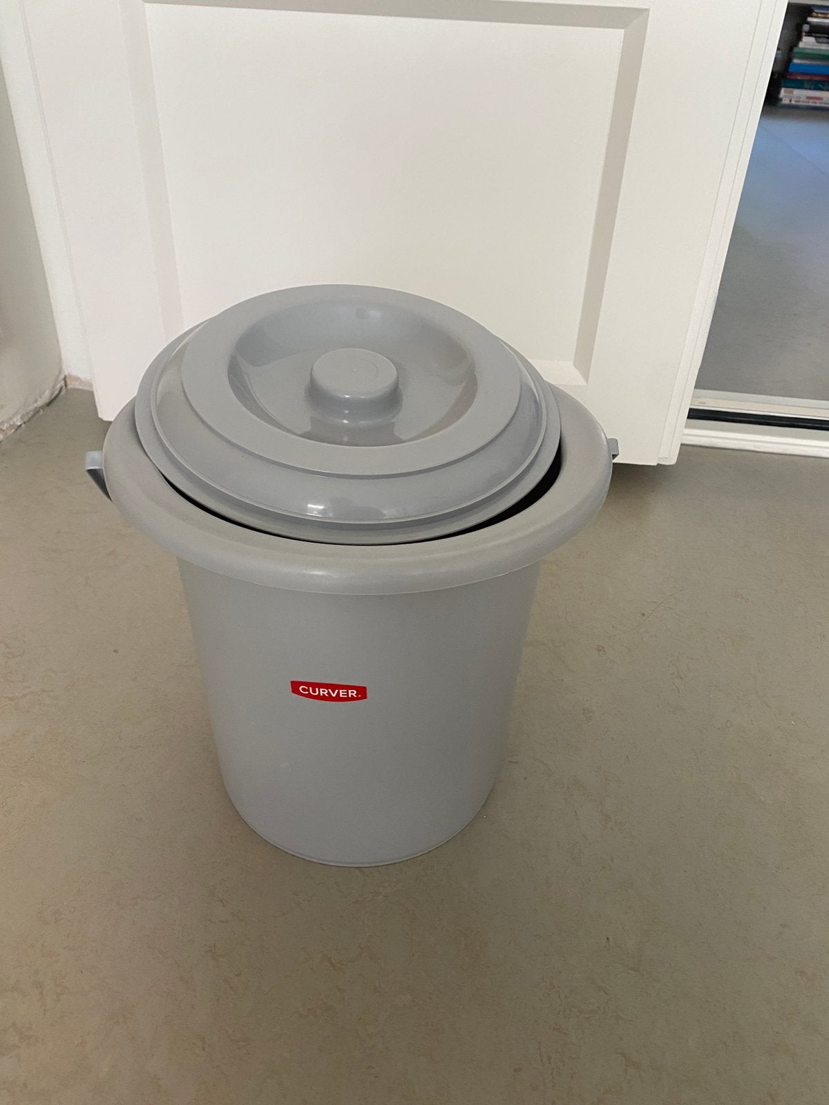 Curver toiletemmer 10 L met afneembaar deksel lichtgrijs, Ophalen, Zo goed als nieuw, Kunststof