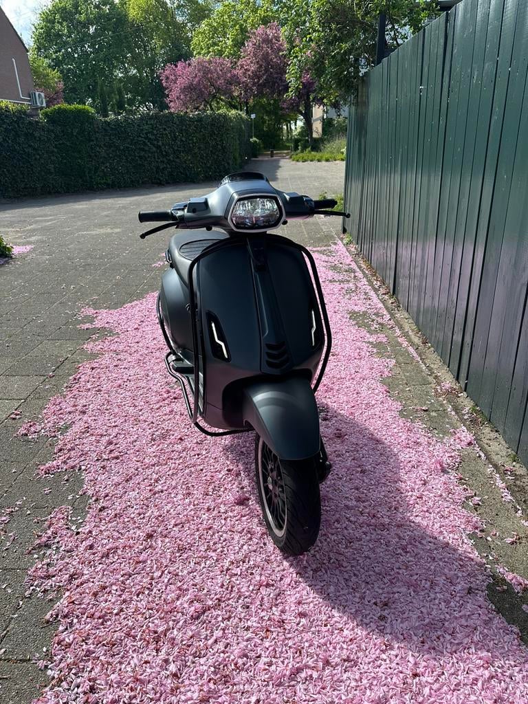 Vespa sprint full malossi 80cc, Fietsen en Brommers, Scooters | Vespa, Ophalen of Verzenden, Zo goed als nieuw, Benzine