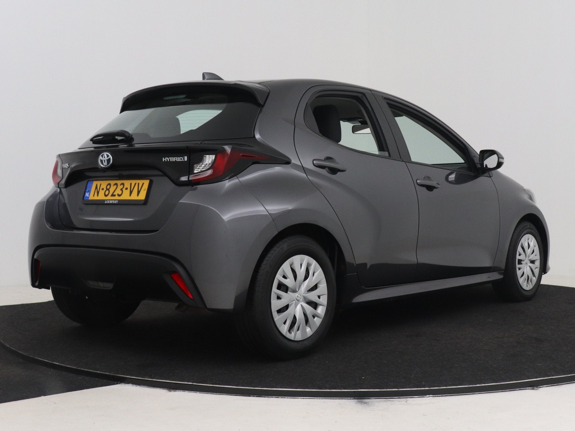 Toyota Yaris 1.5 Hybrid Active (bj 2022, automaat), 12 maanden, Gebruikt, 49 €/maand, Bedrijf