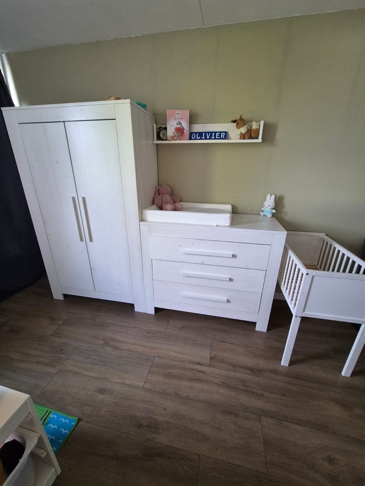 Complete babykamer: Commode, kast en wieg, Ophalen, Gebruikt, 50 tot 70 cm, 105 cm of meer
