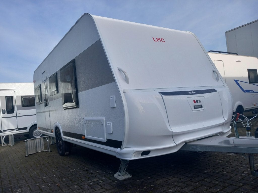 LMC Style Special 450 D Modeljaar 2026, Standaardzit, Schokbreker, Bedrijf, 6 tot 7 meter