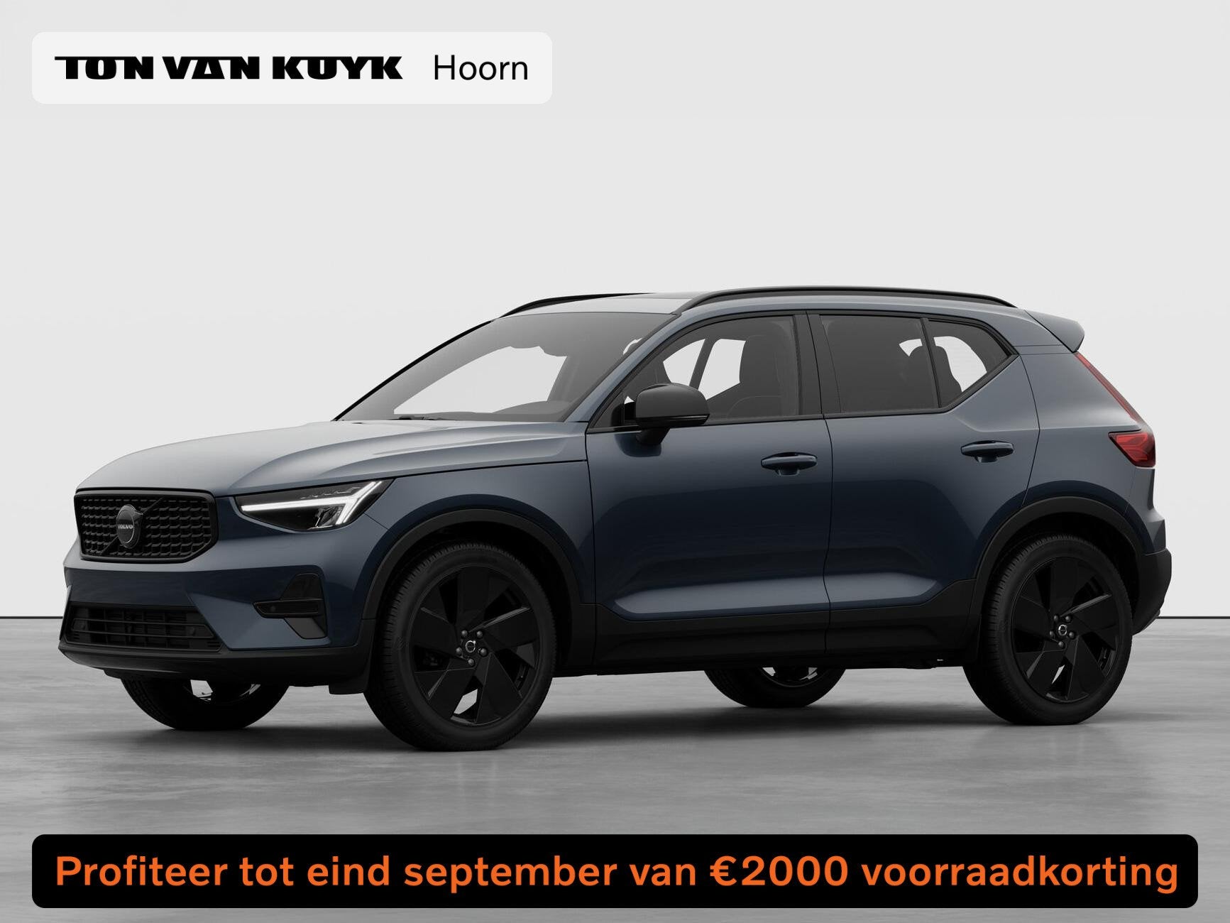 Volvo XC40 2.0 B4 Plus Black Edition Europa / Panorama dak /, Auto's, 4 cilinders, 1969 cc, Blauw, Nieuw