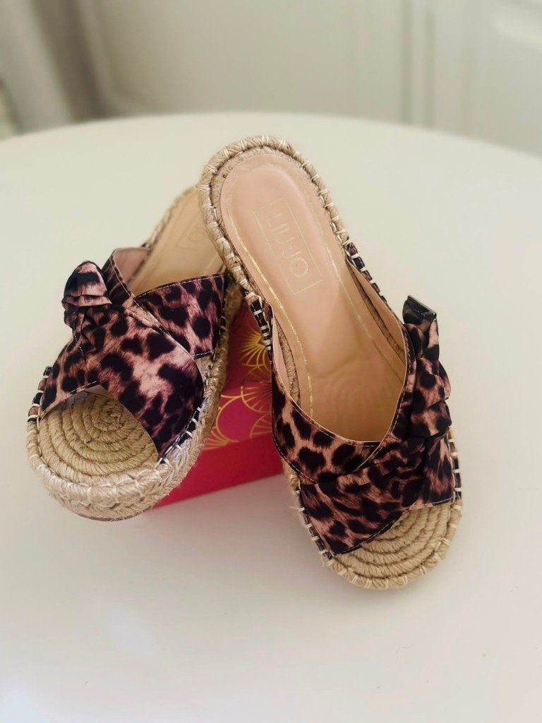 Liu Jo Slippers Dierenprint Panter Maat 38, Slippers, Bruin, Liu Jo, Nieuw