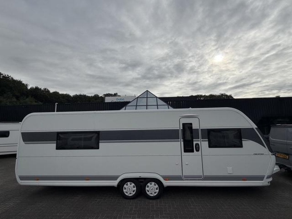 Hobby Prestige 720 WQC 2026 | Vrijst. Queensbed, Caravans en Kamperen, Rondzit, Hobby, Schokbreker, 7 tot 8 meter