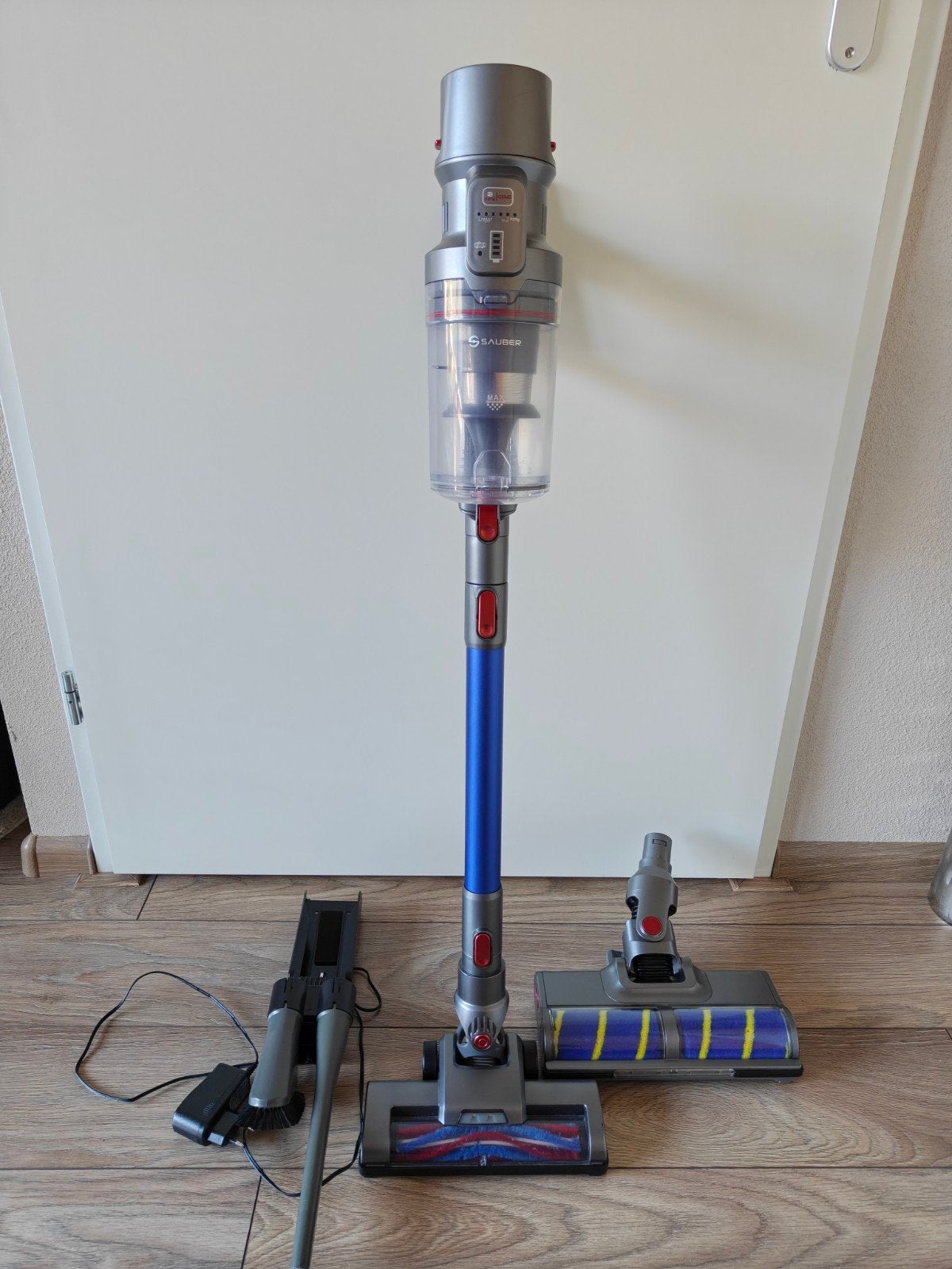 Zo goed als nieuw: Sauber R20 steelstofzuiger met accessoire, Draadloos, Ophalen of Verzenden, Zo goed als nieuw, Reservoir