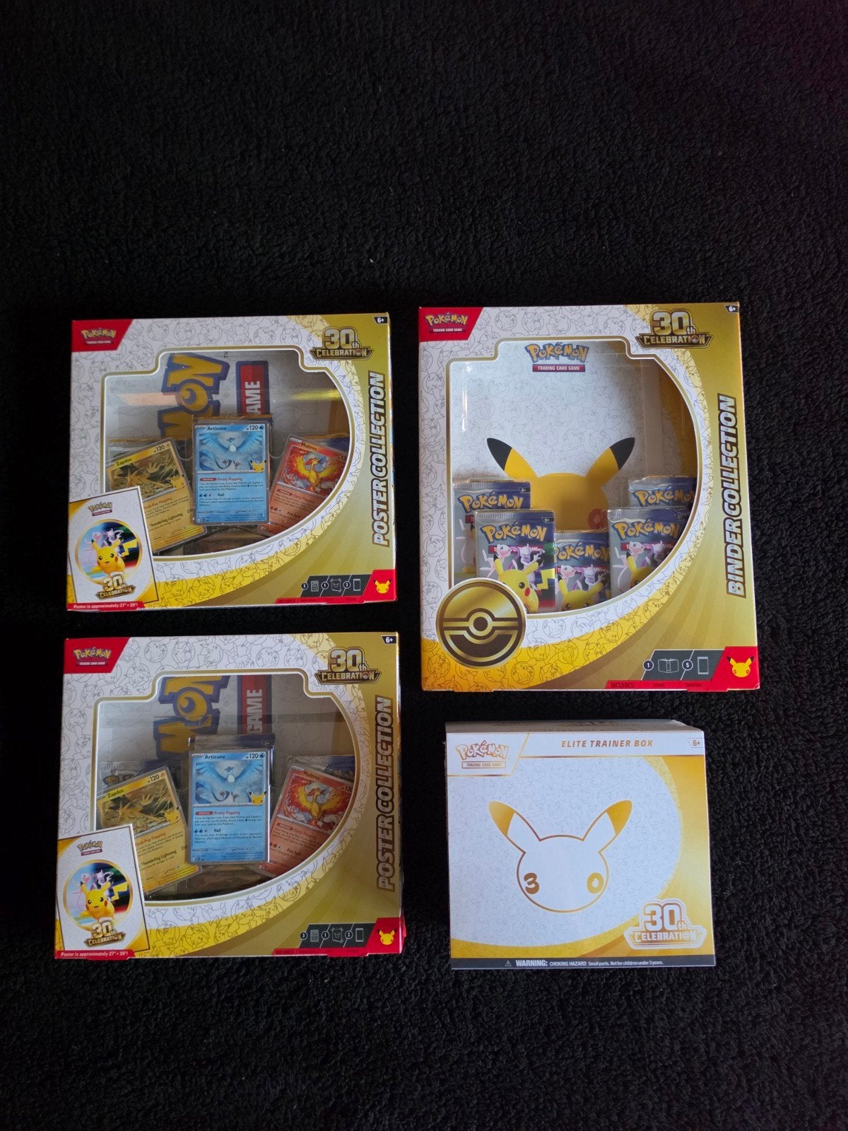 30th Celebration Anniversary Pokémon sealed incl. ETB items, Ophalen of Verzenden, Nieuw, Boosterbox, Foil