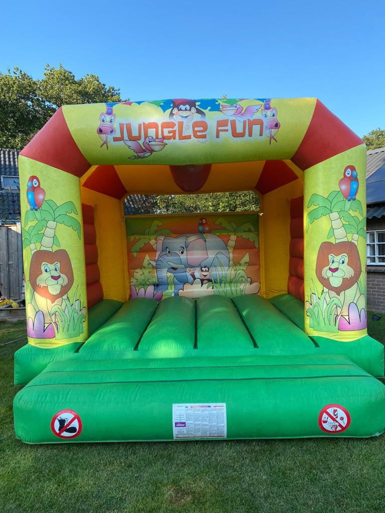 Jungle fun springkussen diertjes   €50, Ophalen, Zo goed als nieuw