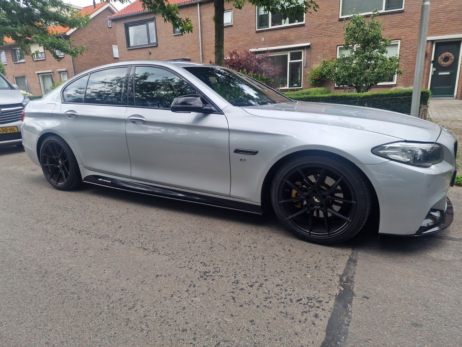 BMW 5-Serie 2.0 520I AUT 184 PK Sedan 2015 Grijs, Auto's, Achterwielaandrijving, Zwart, 4 cilinders, 2000 kg