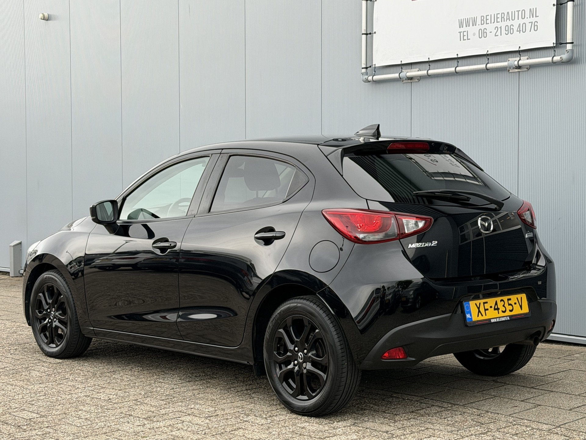 Mazda 2 1.5 Skyactiv-G Sport Selected Camera/Navi/16 inch., Voorwielaandrijving, Stof, Euro 6, Start-stop-systeem