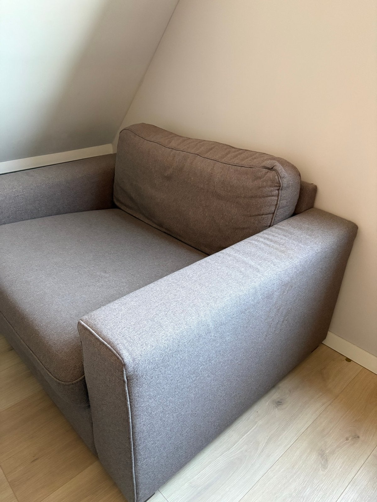 GRATIS Love seat / kleine bank licht bruin gemêleerd, Ophalen, Gebruikt, 100 tot 125 cm, Tweepersoons