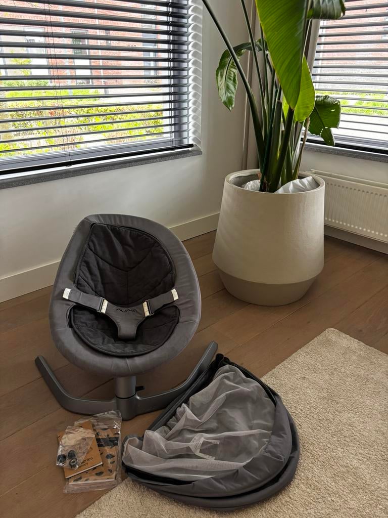 Nuna Leaf wipstoel incl. Zonnekap, Ophalen, Zo goed als nieuw, Overige merken