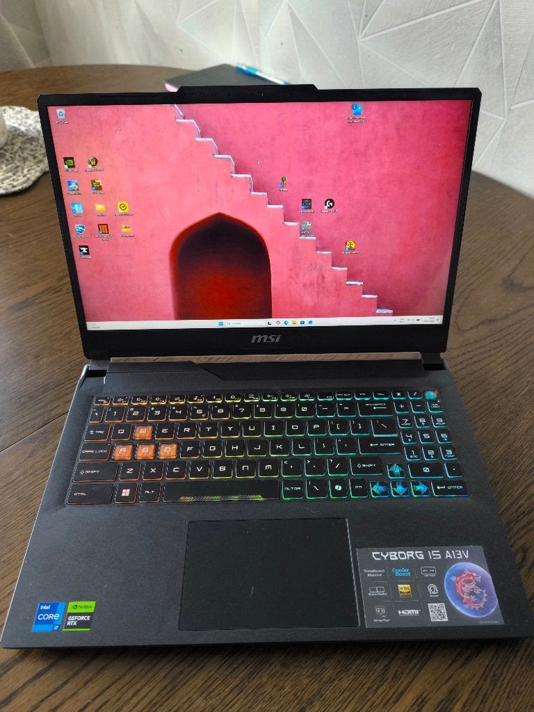 Gaming laptop msi, Computers en Software, Ophalen, MSI cyborg, Zo goed als nieuw, Gaming