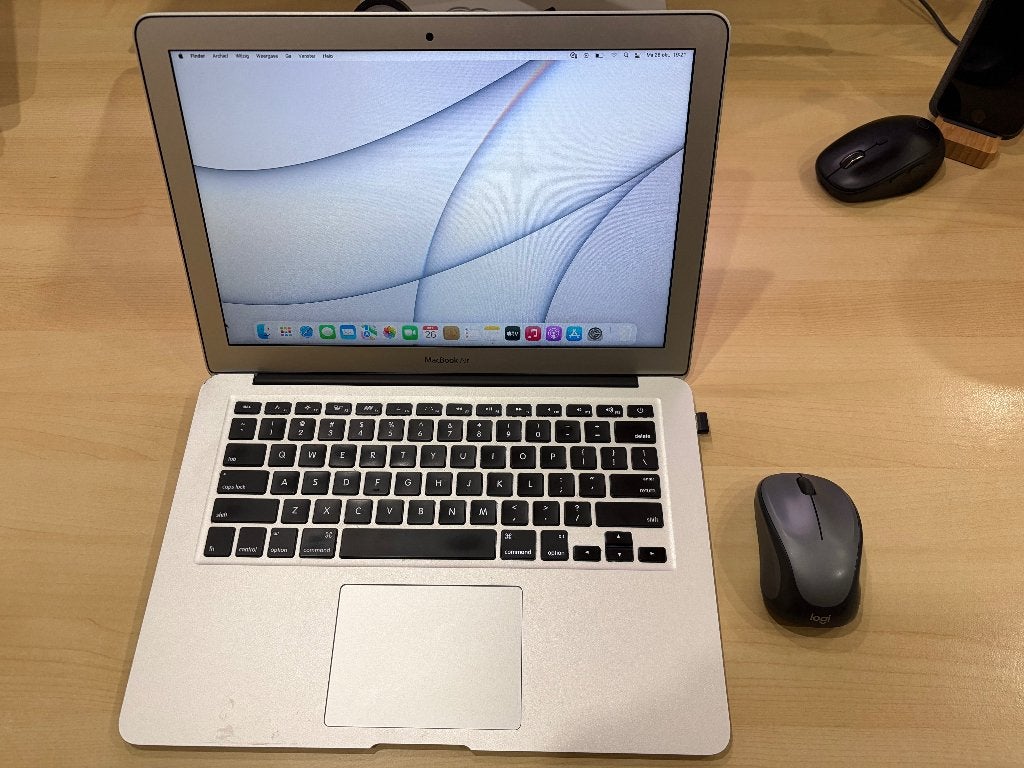 Apple MacBook Air 13 inch (2015)  incl. oplader en muis, Computers en Software, Ophalen, Gebruikt, 2 tot 3 Ghz, 13 inch