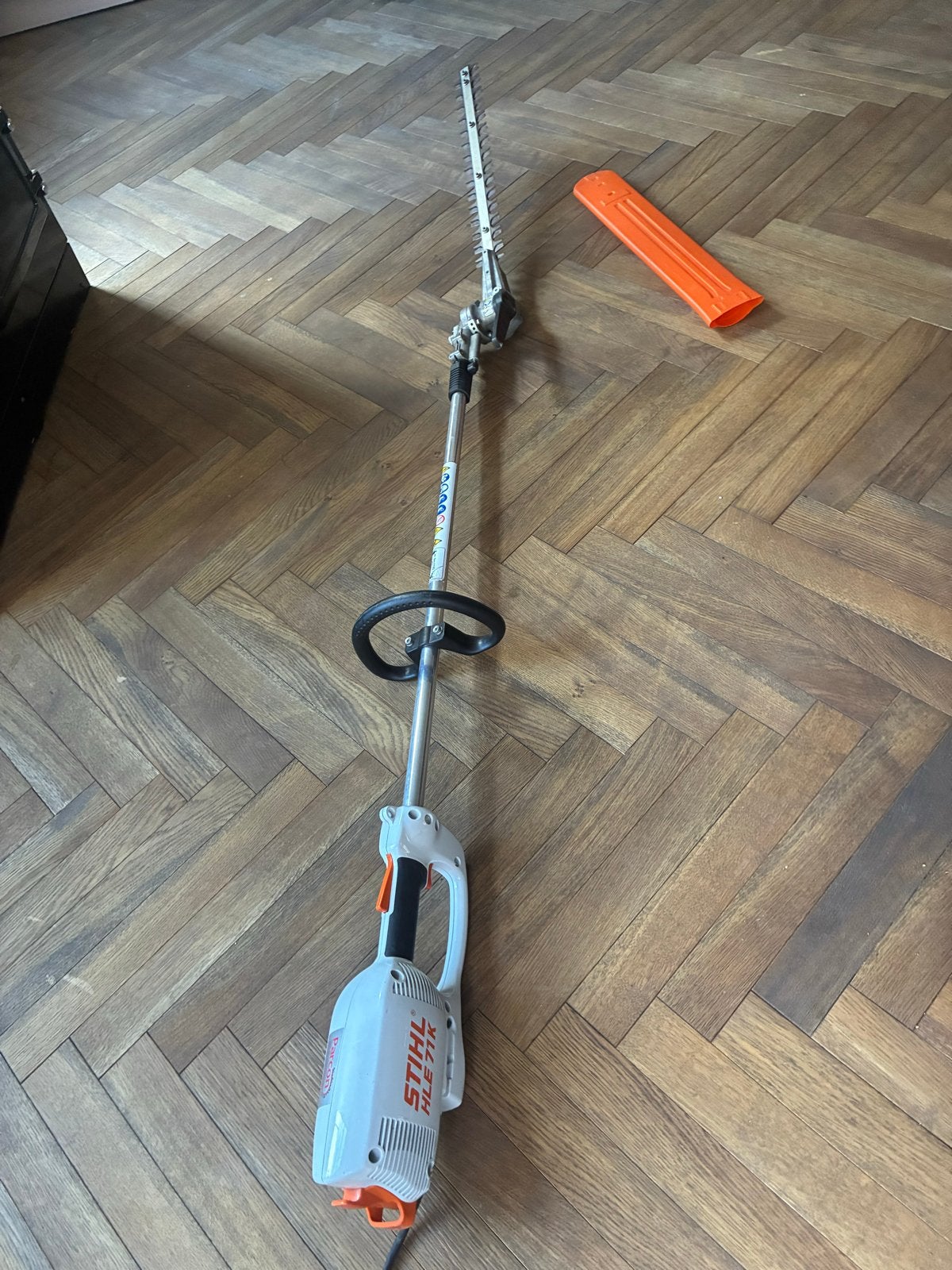 Stihl HLE 71 K elektrische heggenschaar, 600W, Ophalen of Verzenden, Zo goed als nieuw, Elektrisch