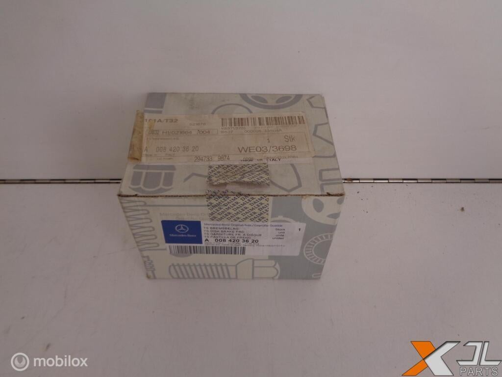 A0084203620 C-KLASSE W205 REMBLOKSET VOOR NOS OEM MERCEDES, Auto-onderdelen, Remmen en Aandrijving, Mercedes-Benz, Nieuw, Ophalen of Verzenden