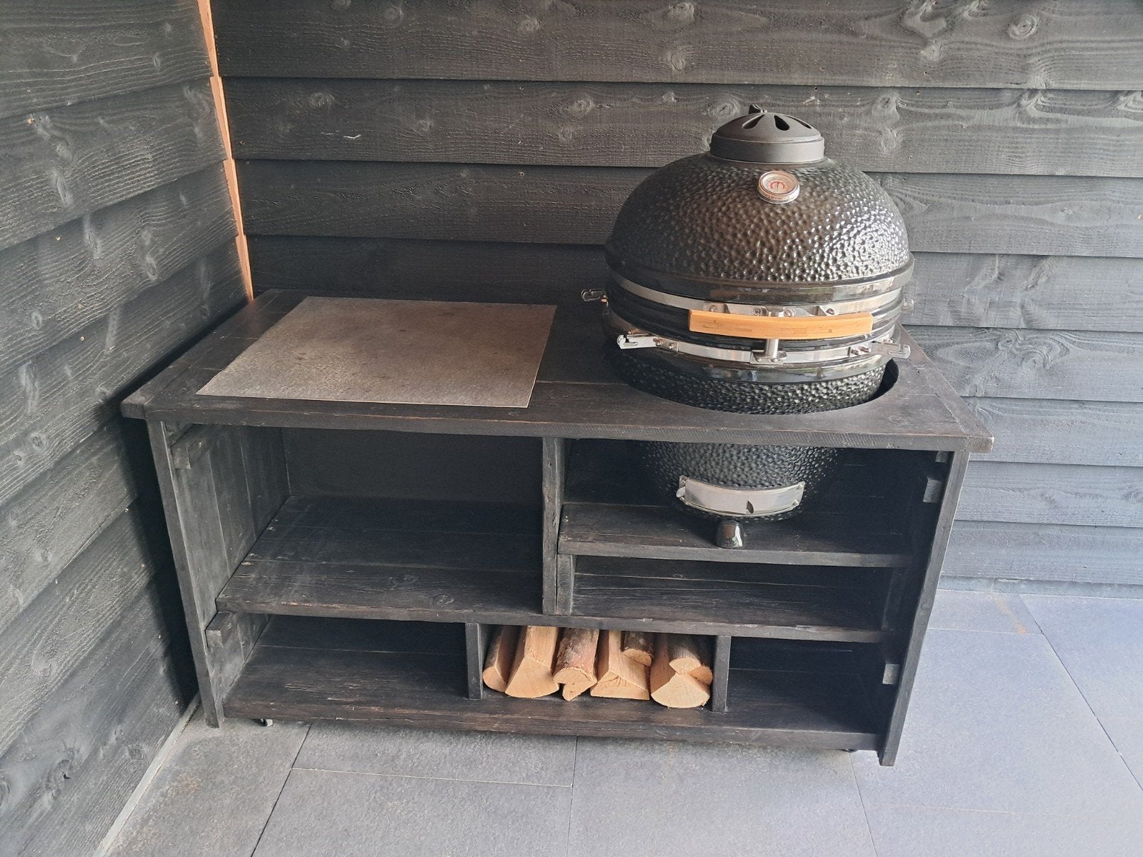 Tekoop buitenkeuken met kamado large.