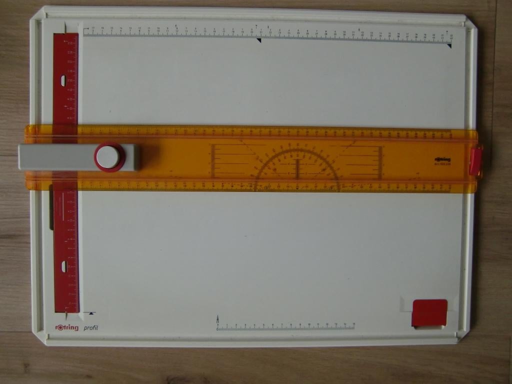 31DI:  Rotring tekenplaat Profil, Hobby en Vrije tijd, Tekenen, Ophalen of Verzenden, Gebruikt, Overige typen