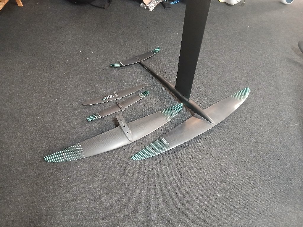North Foils RACE SET: 550HA + 750HA + 105 cm HM mast 700 F, Ophalen, Wingsurf-hydrofoil, WINGSHOP, WINGSHOP.NL
