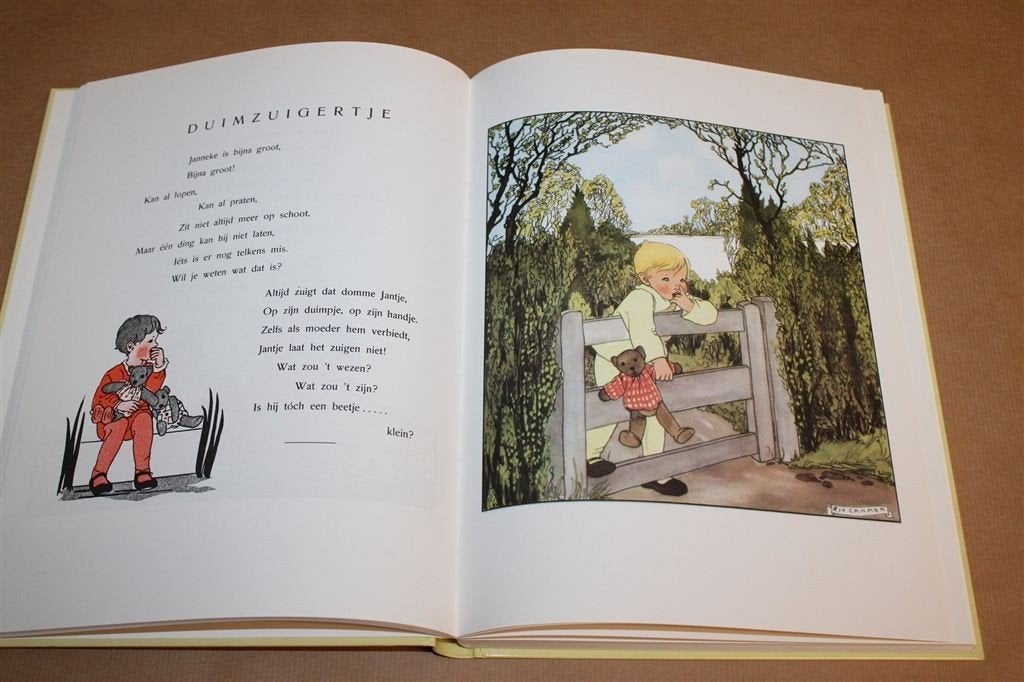 Het Jaar Rond — Rie Cramer, Versjes met Kleurenplaten, Boeken, Ophalen of Verzenden, Gelezen