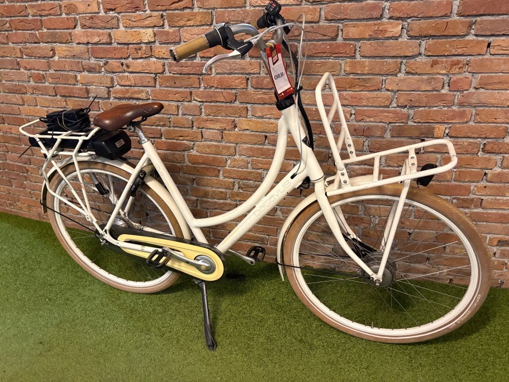 Foto 3 van Fietshokje Hoofddorp: Batavus Diva Dames E-Bike