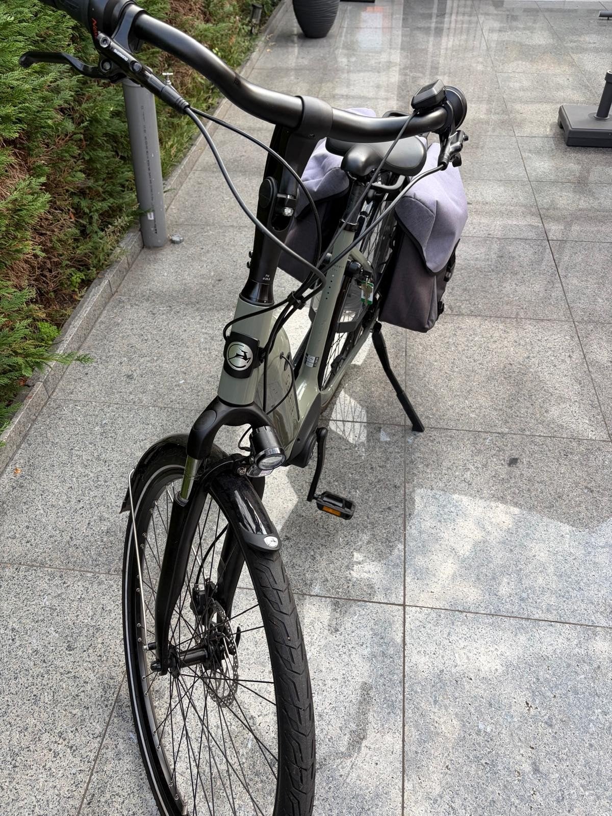 Gazelle Grenoble C7+ HMB E-bike  2025, Ophalen, Zo goed als nieuw, 47 tot 51 cm, 50 km per accu of meer