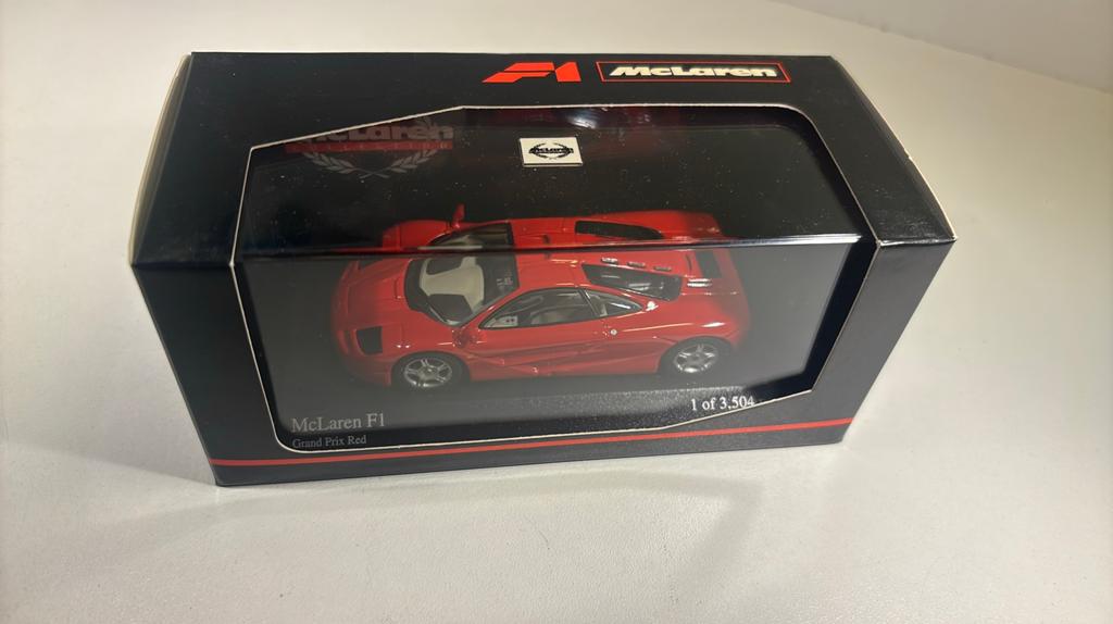 McLaren f1 red minichamps 1.43, Auto, Ophalen of Verzenden, MiniChamps, A