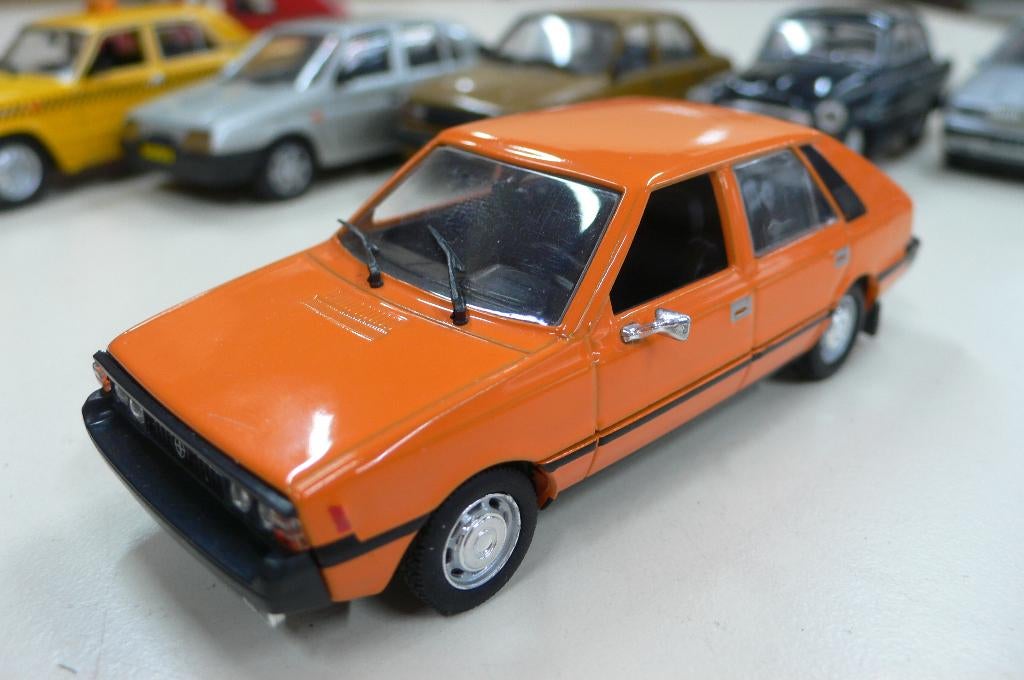 fso polonez 1500 -  1/43, Hobby en Vrije tijd, Modelauto's | 1:43, Nieuw, Auto, Overige merken, Verzenden
