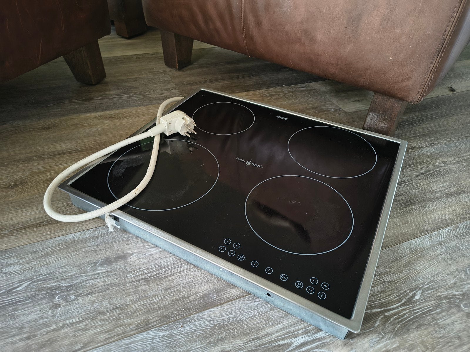 Zanussi inductiekookplaat met 4 kookzones, Gebruikt, Inductie, Vrijstaand, 4 kookzones