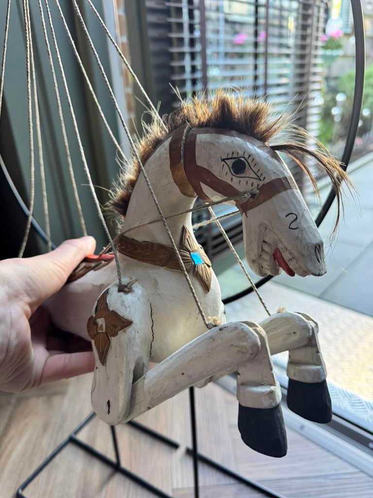 60€ Antiek houten marionet paardje, standaard inbegrepen, Ophalen, Handgemaakt, Wanddecoratie, Hout