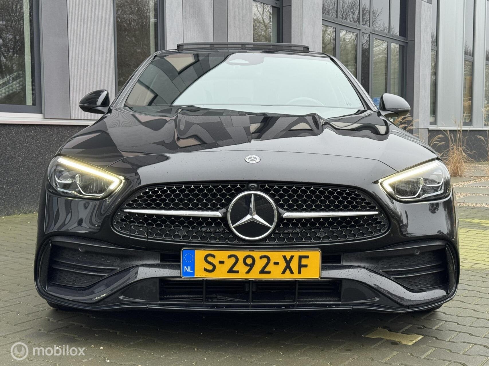 Mercedes C-klasse 180 AMG Line Camera|Night|Pano|Sfeer|, Auto's, Automaat, Euro 6, 4 cilinders, Zwart