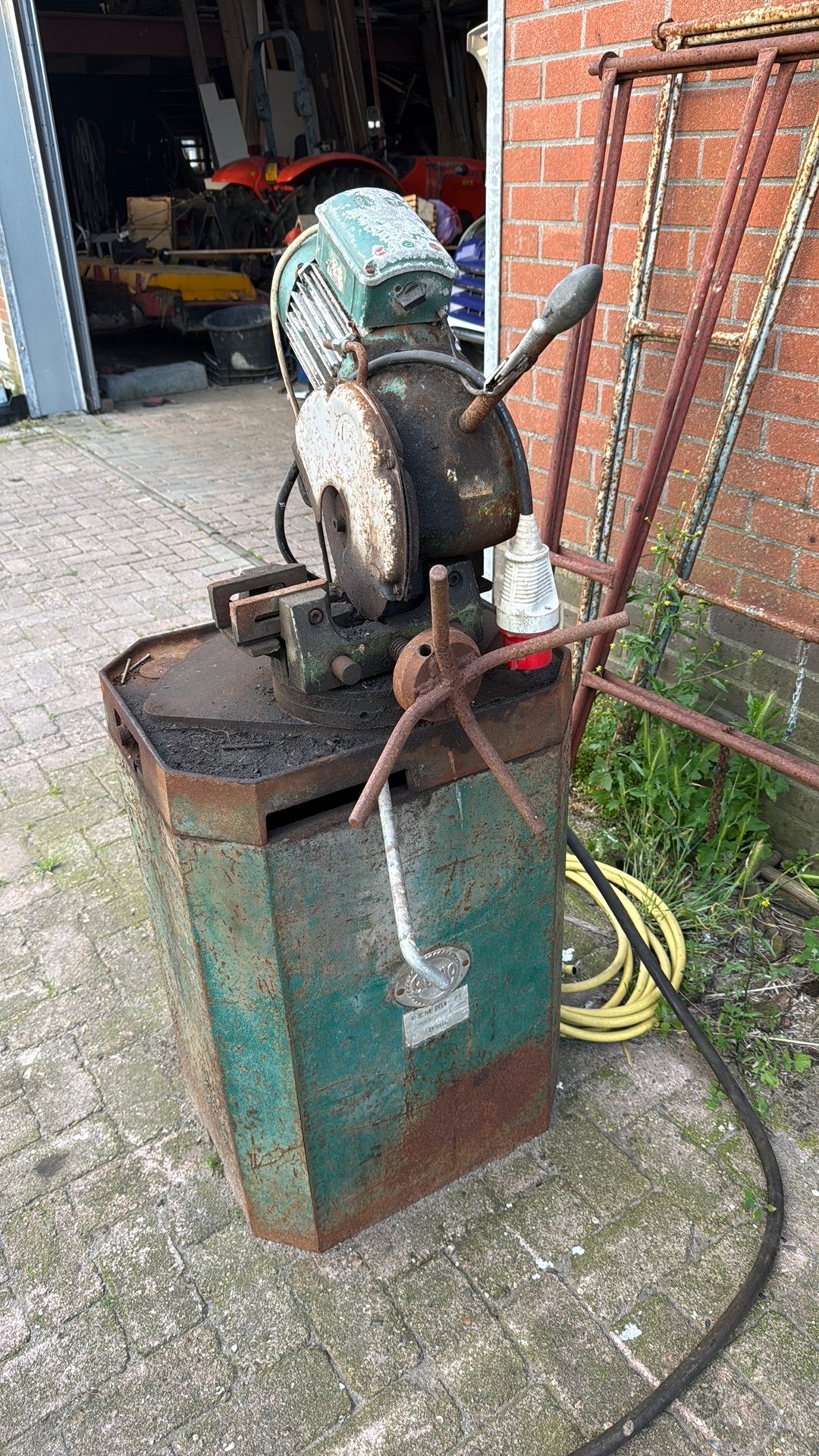 Ijzerzaag 380 volt, 70 mm of meer, Ophalen of Verzenden, Zo goed als nieuw, Lintzaag
