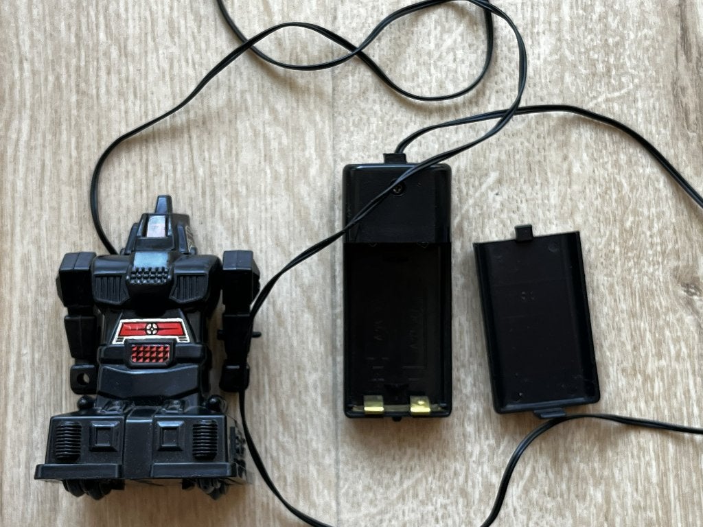 Soma Action Robot, 1984, inc remote en accessoires, Ophalen of Verzenden, Gebruikt, Jongen of Meisje