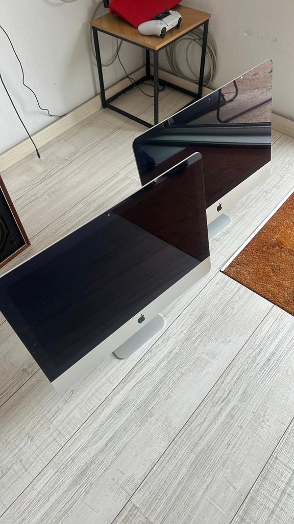 2 defecte iMacs, Computers en Software, Apple Desktops, Ophalen of Verzenden, Niet werkend, IMac, Onbekend