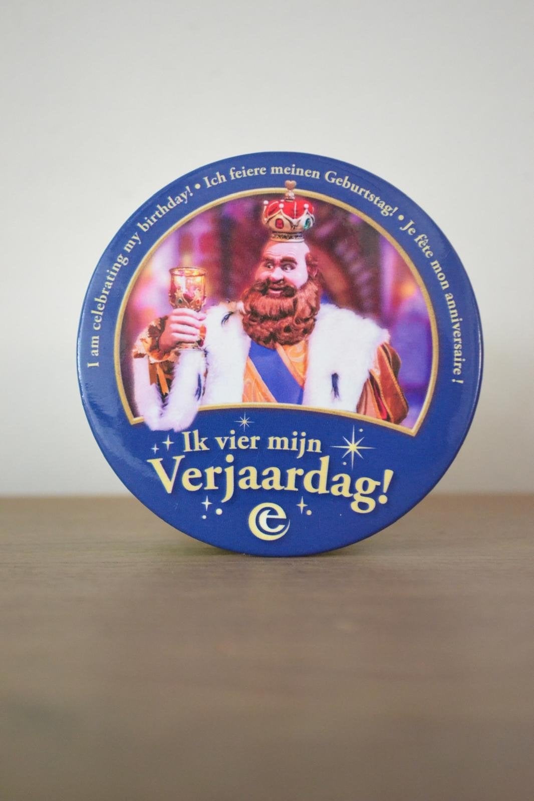 Verjaardag button Efteling - Ik vier mijn verjaardag!, Ophalen of Verzenden, Zo goed als nieuw, Feestartikel, Verjaardag