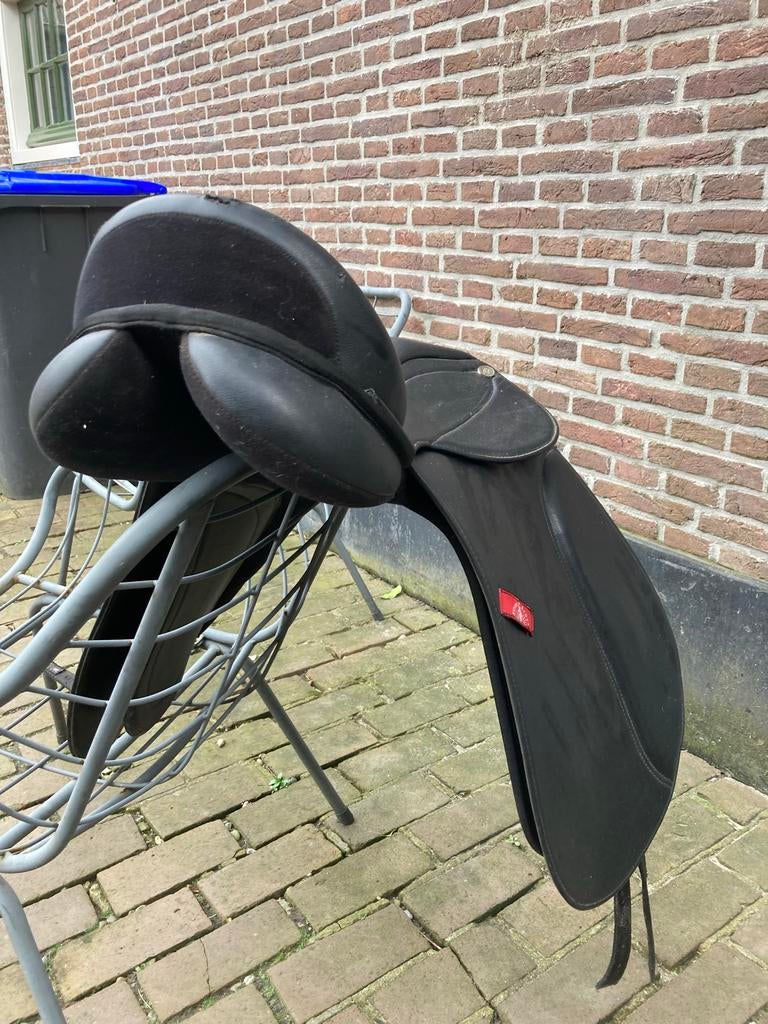 Dressuurzadel 18 inch Knight rider, Ophalen of Verzenden, Gebruikt, Dressuur