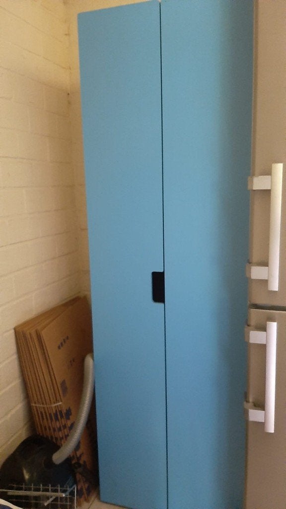Hoge kledingkast merk stuva ikea., Huis en Inrichting, Kasten | Kledingkasten, Ophalen, 50 tot 100 cm, Zo goed als nieuw, 150 tot 200 cm