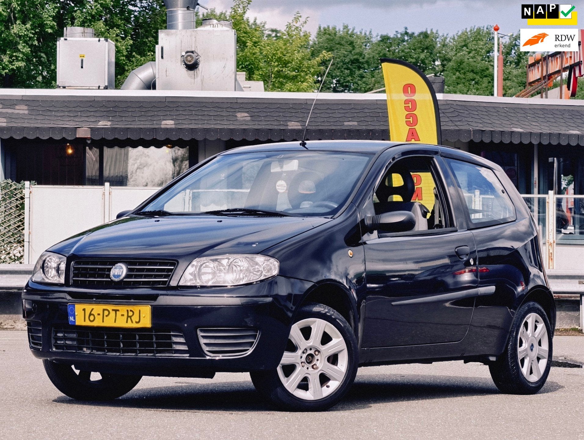 Fiat Punto 1.2 Sound-NAP-AIRCO, Voorwielaandrijving, Gebruikt, 1242 cc, Zwart