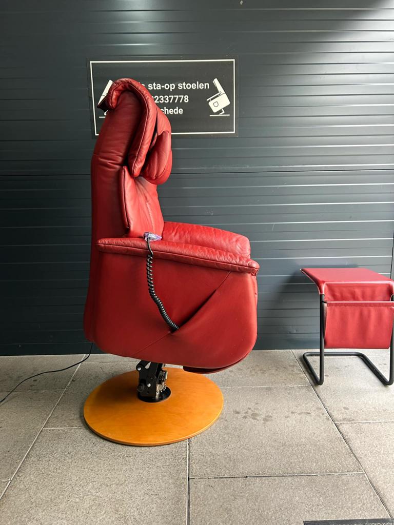 Sta op stoel merk prominent, Huis en Inrichting, Fauteuils, Zo goed als nieuw, Leer, 50 tot 75 cm, Minder dan 75 cm, Ophalen of Verzenden