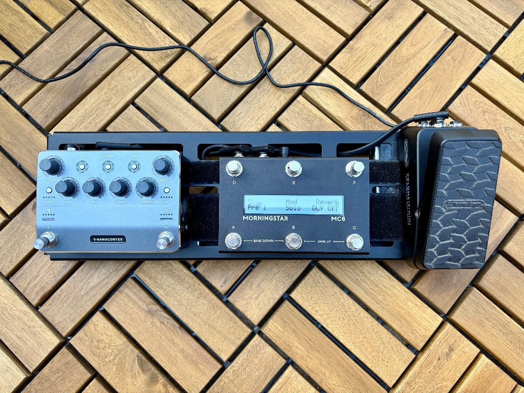Compleet Neural DSP Nano Cortex pedalboard, Muziek en Instrumenten, Ophalen, Zo goed als nieuw, Multi-effect