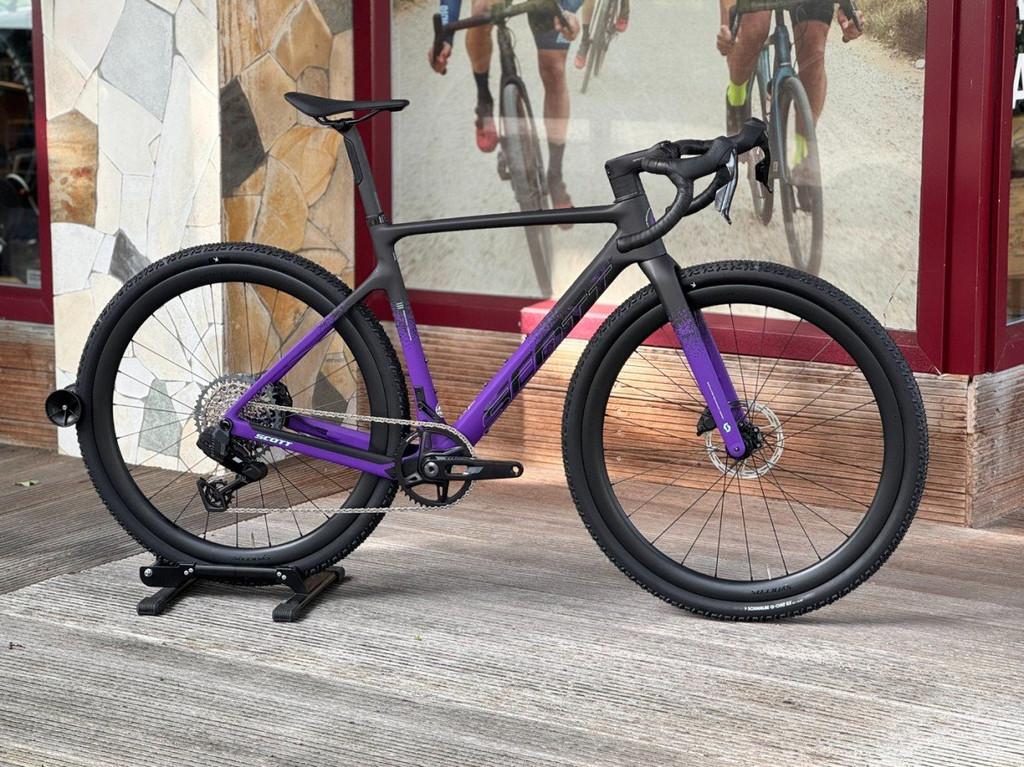 Scott Addict Gravel 20 Black/ Purple S 2026, Fietsen en Brommers, Overige merken, -, - 0
-, NL, Nieuw