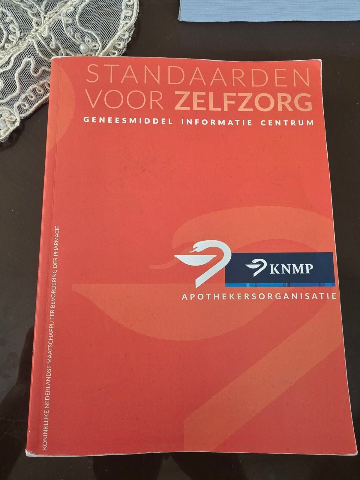 Standaarden voor Zelfzorg - Geneesmiddel Informatie Centrum, Boeken, Ophalen of Verzenden, Nieuw, Overige typen, Geneesmiddel Informatie Centrum / KNMP