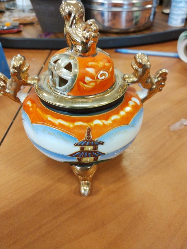 Antieke Japanse Satsuma wierookbrander, 16 cm hoog, Antiek en Kunst, Antiek | Woonaccessoires, Ophalen of Verzenden