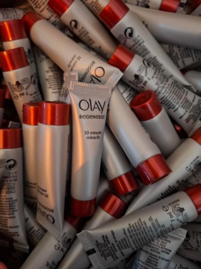 Nieuwe tubetjes Olay regenerist 10 minute miracle (advr 369), Ophalen of Verzenden, Nieuw, Gehele gezicht, Verzorging